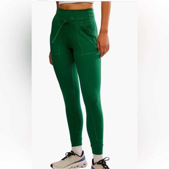 FP Solid Never Better Joggers, size M - Picture 1 of 6
